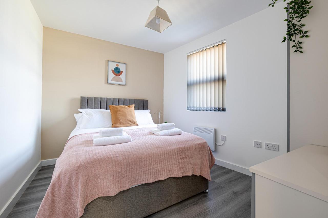 Top Floor Apartment With Private Balcony In Stockport Centre By Hass Haus Eksteriør bilde