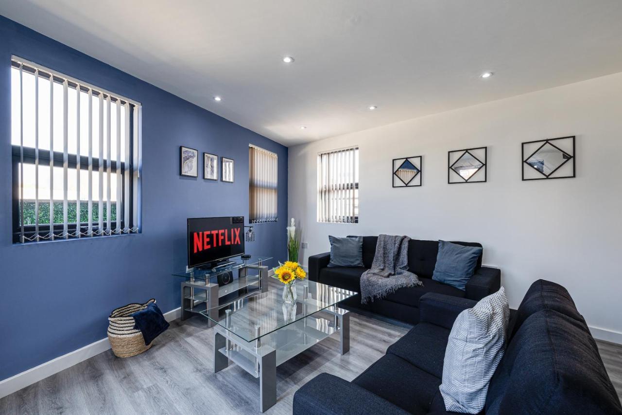 Top Floor Apartment With Private Balcony In Stockport Centre By Hass Haus Eksteriør bilde