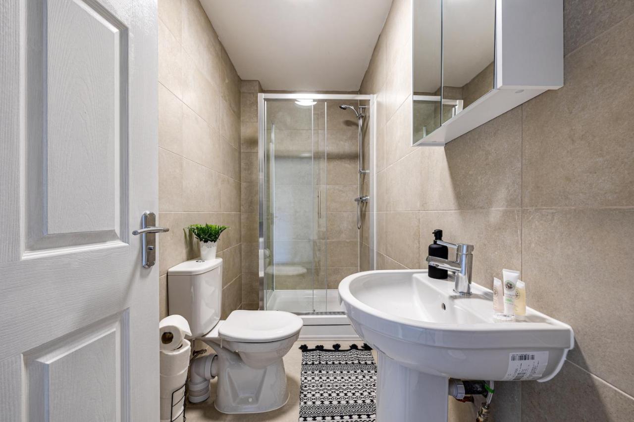 Top Floor Apartment With Private Balcony In Stockport Centre By Hass Haus Eksteriør bilde
