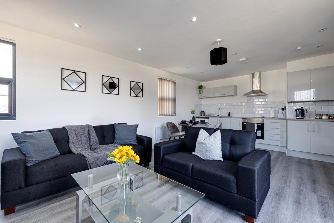 Top Floor Apartment With Private Balcony In Stockport Centre By Hass Haus Eksteriør bilde