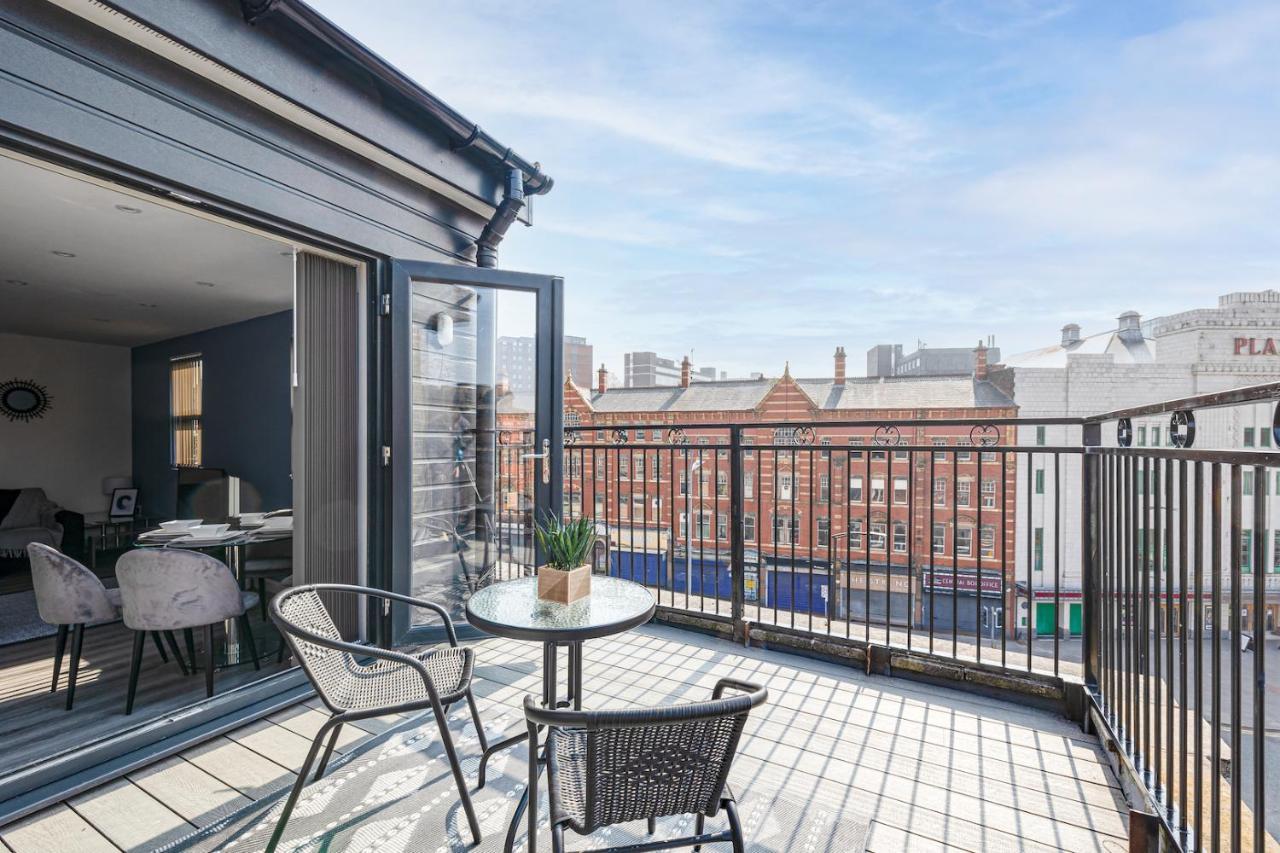 Top Floor Apartment With Private Balcony In Stockport Centre By Hass Haus Eksteriør bilde