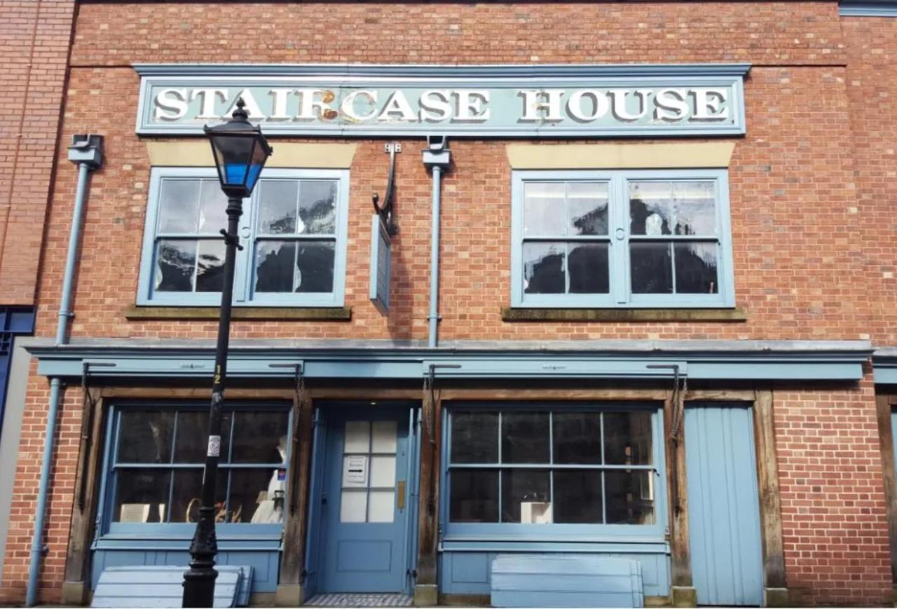 Top Floor Apartment With Private Balcony In Stockport Centre By Hass Haus Eksteriør bilde